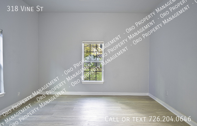 318 VINE ST