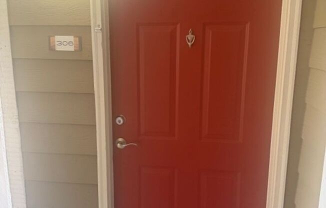1 bed, 1 bath, 721 sqft, $1,395, Unit 7-106