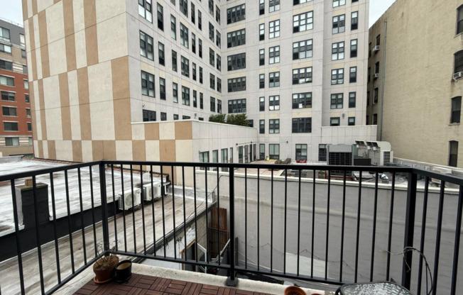 1 bed, 1 bath, $3,200, Unit 3F