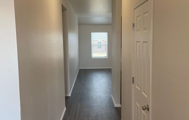 3 beds, 2 baths, $1,510