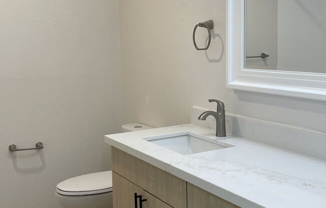 2 beds, 2 baths, 984 sqft, $2,310, Unit K202