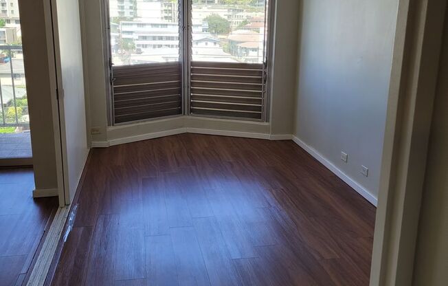 Quiet Makiki unit 1bd, 1bath, 1pkg covered pkg . $2000