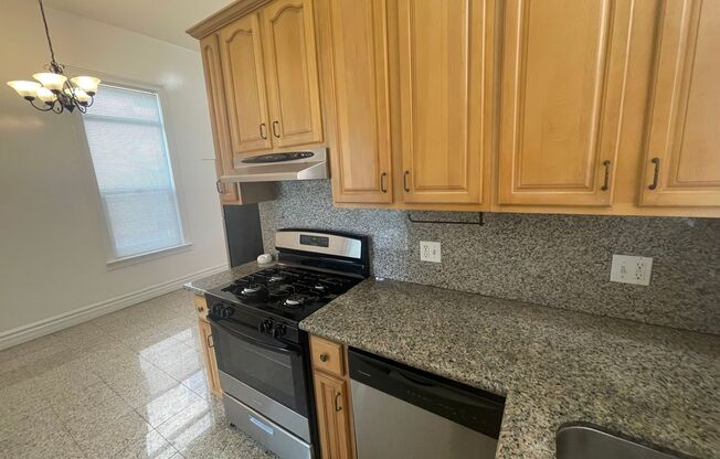 2 beds, 2 baths, $4,250, Unit # #B