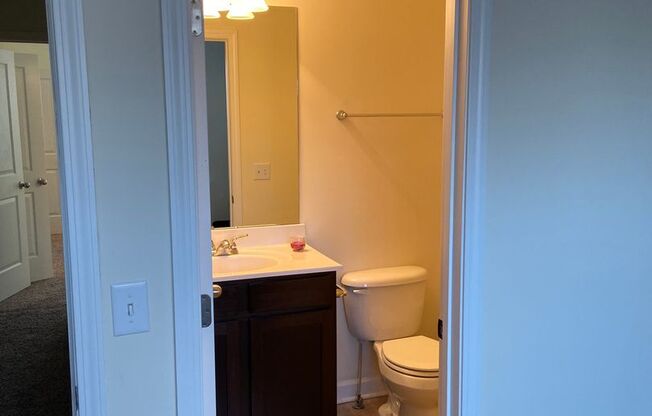 2 beds, 2.5 baths, 1,130 sqft, $1,800, Unit 3317