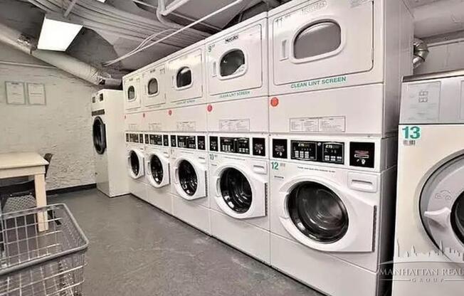 2 beds, 1 bath, 565 sqft, $4,850, Unit 9E