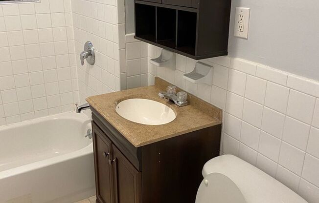 320-Hummingbird Properties, LLC