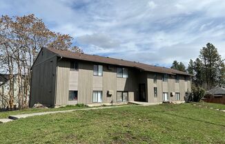 1111 E 8th