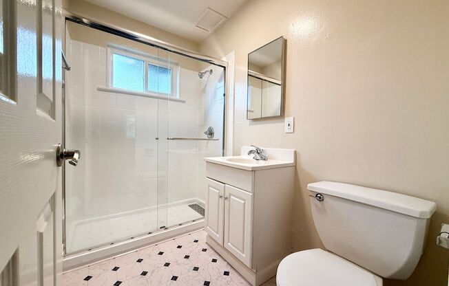 2 beds, 1 bath, 797 sqft, $2,295, Unit 53