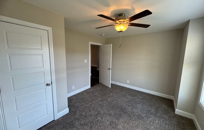 3 beds, 2 baths, $1,695