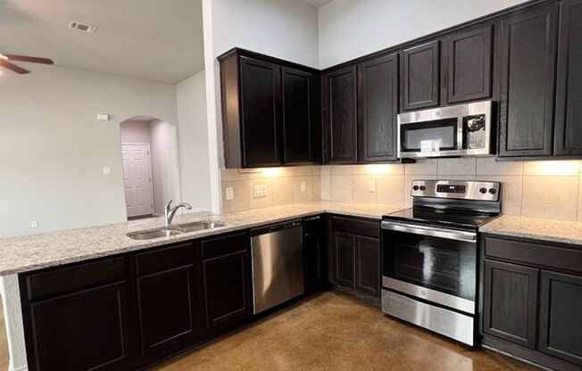 Come Home to Comfort & Style in Seguin!