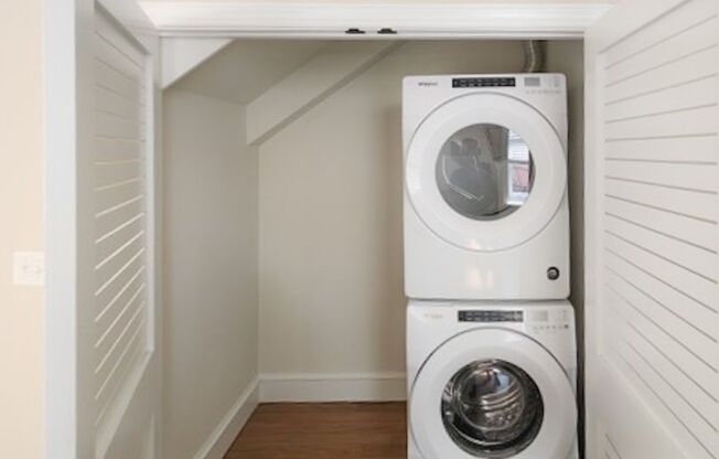 224-228 W 9th 6696 Landlord