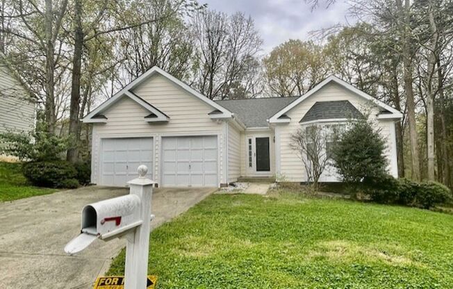 Beautiful, spacious Ballantyne Area Ranch for rent! This beautiful 3 BRs, 2 BA home