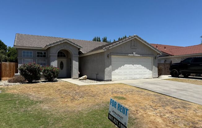 Spacious 4-Bedroom Home in Riverlakes Community