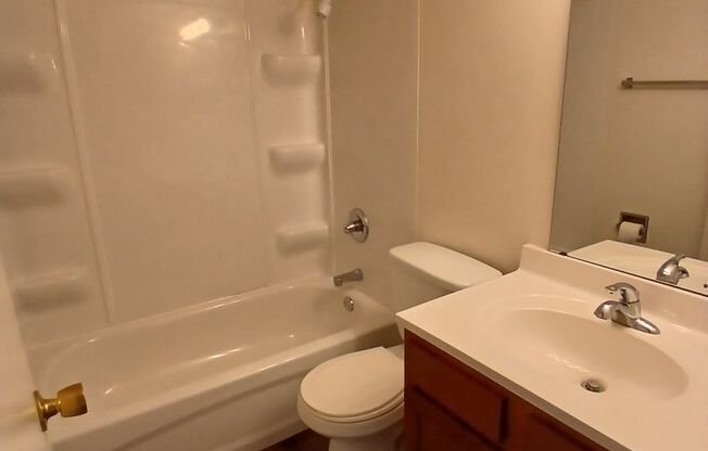 1 bed, 1 bath, 600 sqft, $850, Unit 58-09