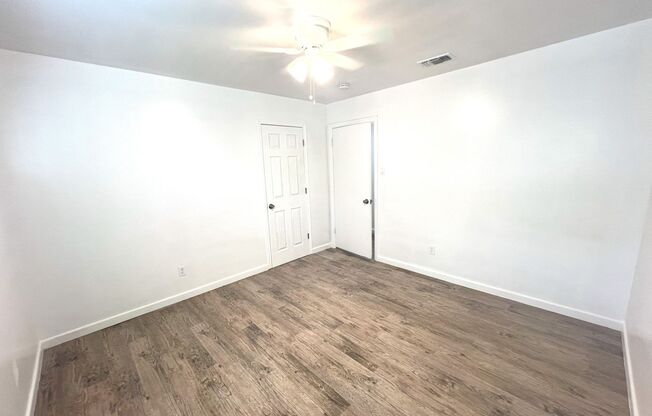 3 beds, 1 bath, 1,025 sqft, $900, Unit A