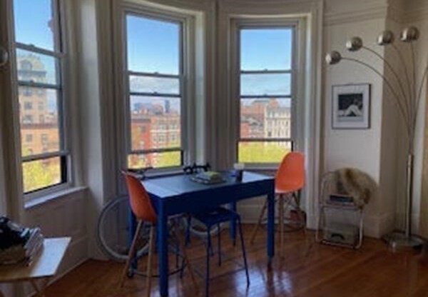 1 bed, 1 bath, 581 sqft, $3,500, Unit 5B