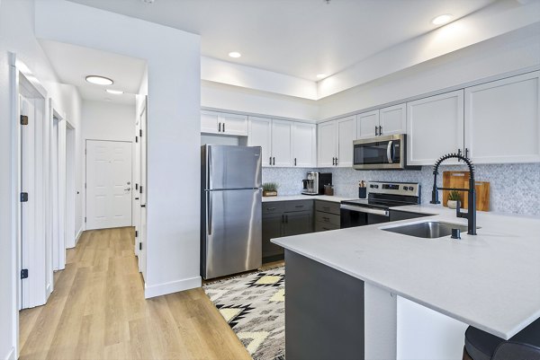 Chelsea Heights Apartments in Tacoma