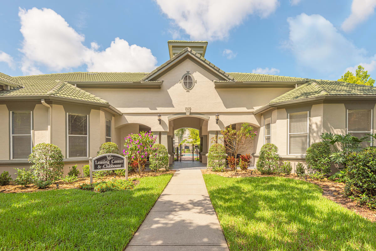 Welcome to Versant Place Apartments