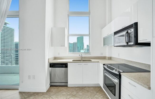 2 beds, 2 baths, 1,041 sqft, $3,000, Unit 133 NE 2nd Ave # 35-02 (A11657796)