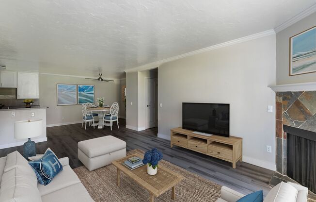 1 bed, 1 bath, 815 sqft, $2,295, Unit 157