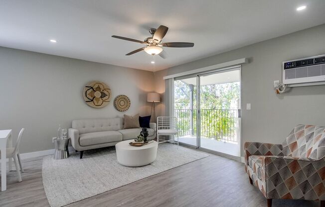 1 bed, 1 bath, 780 sqft, $2,245, Unit 4751-23