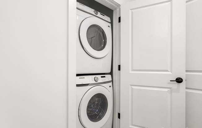 1 bed, 1 bath, 500 sqft, $2,450, Unit 515