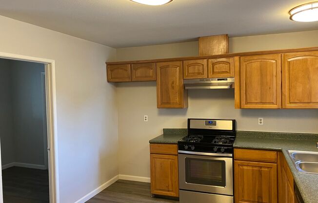 3 beds, 2 baths, $1,950