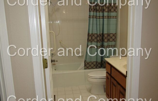 2 beds, 2 baths, $2,625