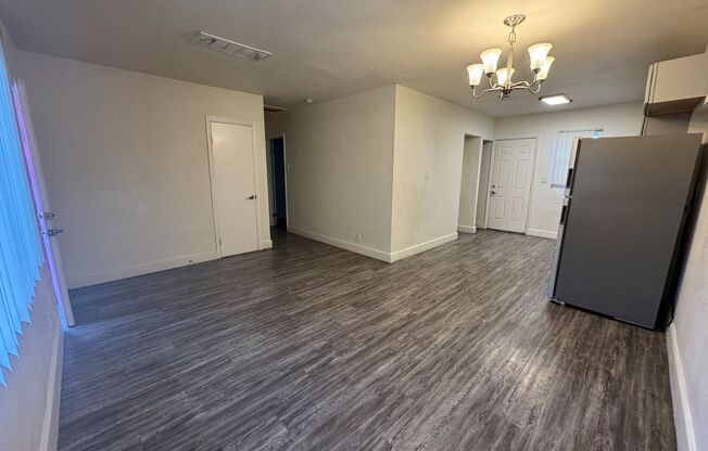 1 bed, 1 bath, 640 sqft, $999, Unit 1401-06