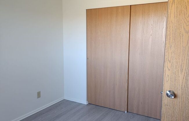 3 beds, 1.5 baths, 1,100 sqft, $1,500, Unit 3263A