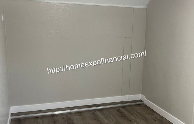 2 beds, 1 bath, $1,595