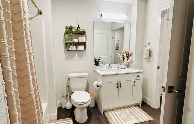 1 bed, 1 bath, 453 sqft, $2,560, Unit 410-213