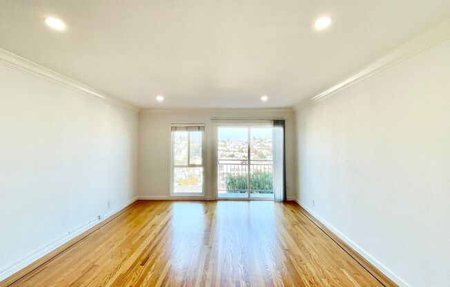 4130-40 Cesar Chavez