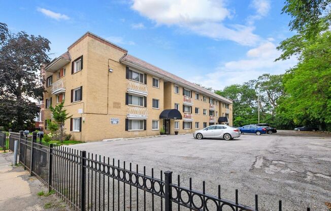 7819 South Shore