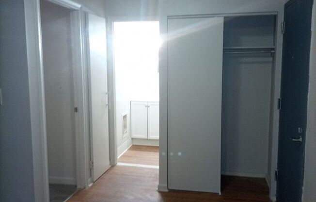 1 bed, 1 bath, 550 sqft, $1,150, Unit 212