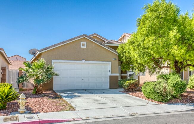 3 Bedrooms Single Story Home with Covered Patio and Lovely Desert Landscaped Backyard