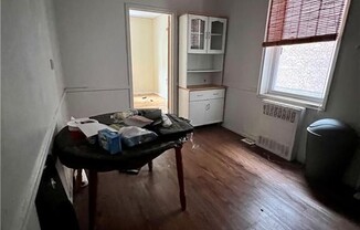 900 LYDIG AVE