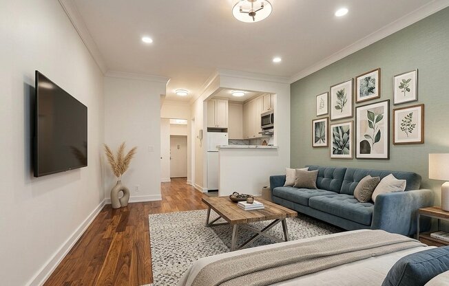 241 E 46 ST