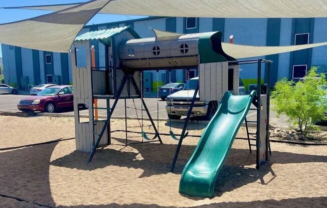 Studio, 1 bath, 300 sqft, $699, Unit 336