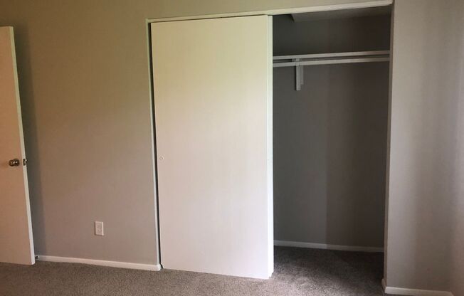 2 beds, 2 baths, 1,042 sqft, $1,429, Unit 6034C