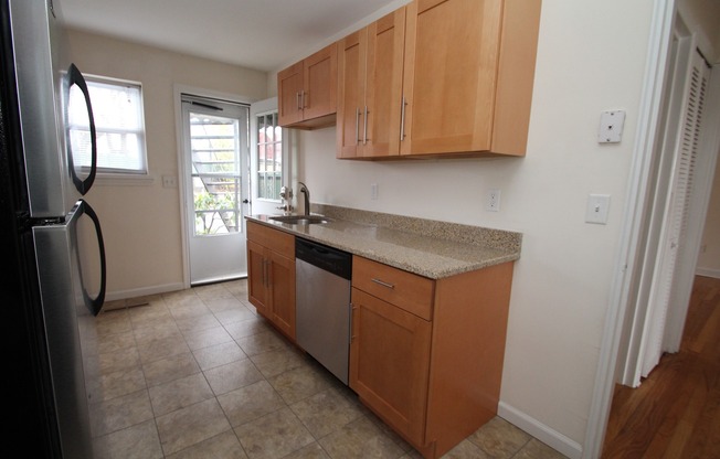 1 bed, 1 bath, $1,995, Unit B1