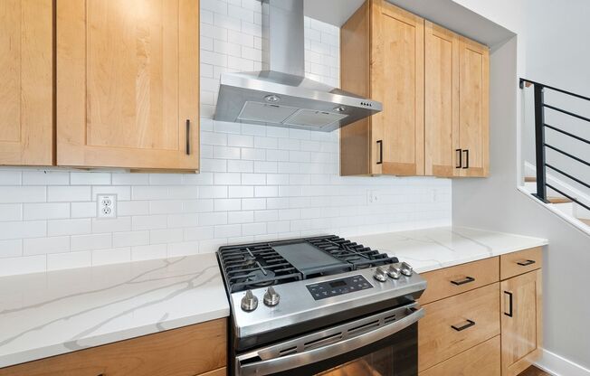 2200-102 Millbank Village CT