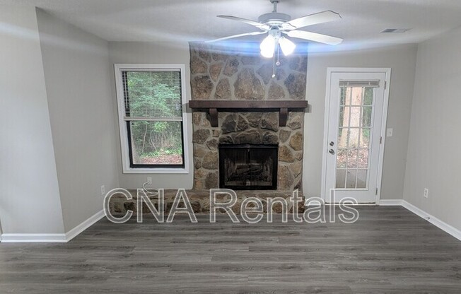 1459 N DIANE CT SE