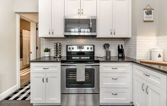 3 beds, 1.5 baths, $3,200