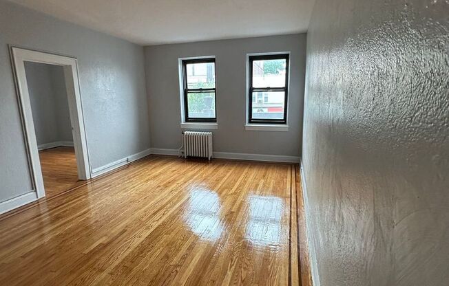 1 bed, 1 bath, $1,950, Unit A13