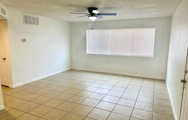 2 beds, 2 baths, 902 sqft, $1,195, Unit #140