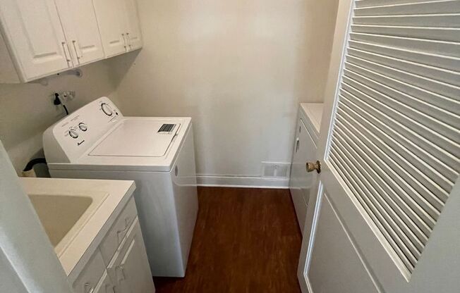 1 bed, 1 bath, 946 sqft, $1,095, Unit UNIT 114 - B2