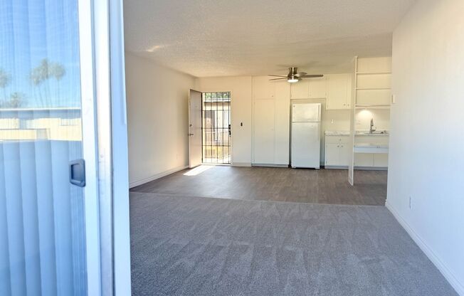 2 beds, 1.5 baths, 816 sqft, $2,175, Unit B19