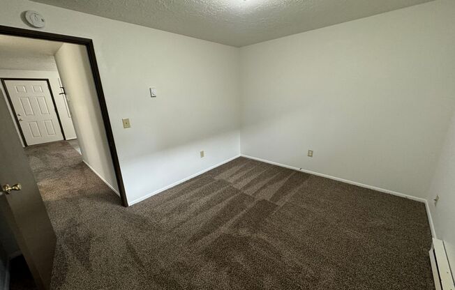 2 beds, 1 bath, 950 sqft, $1,375, Unit 3469