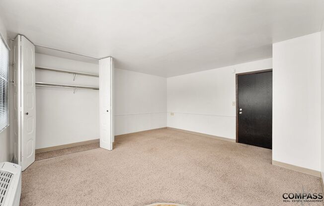 Studio, 1 bath, 315 sqft, $755, Unit 124